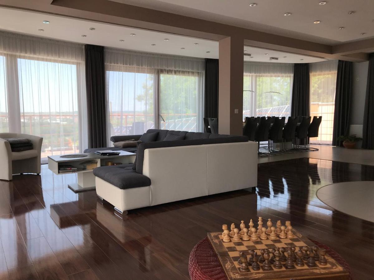 Royal Villa Кестели Екстериор снимка